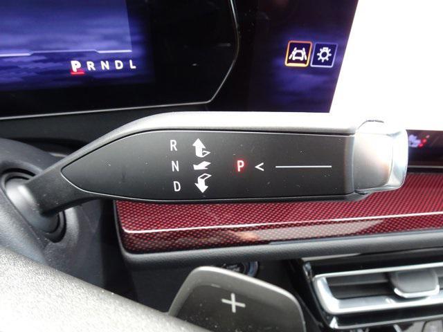 used 2025 Chevrolet Traverse car, priced at $46,888