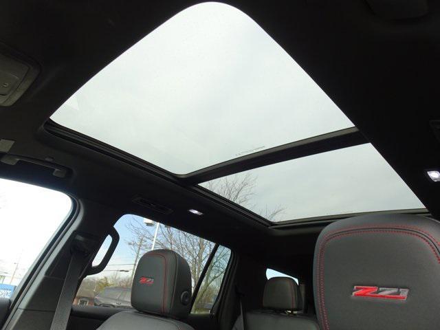 used 2025 Chevrolet Traverse car, priced at $46,888