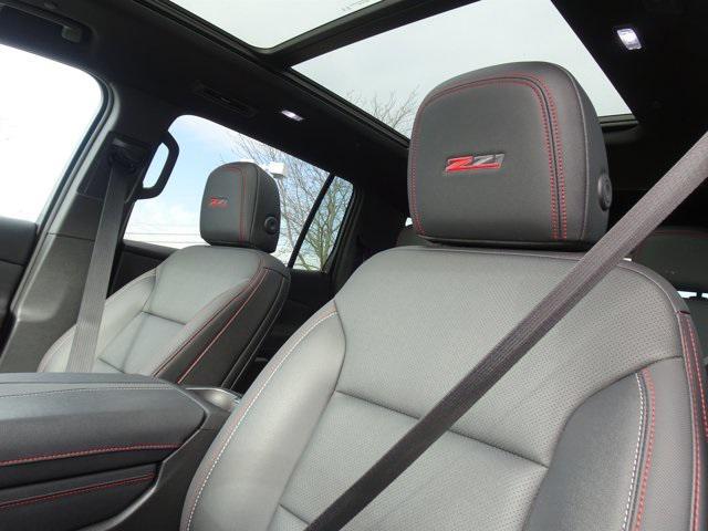 used 2025 Chevrolet Traverse car, priced at $46,888