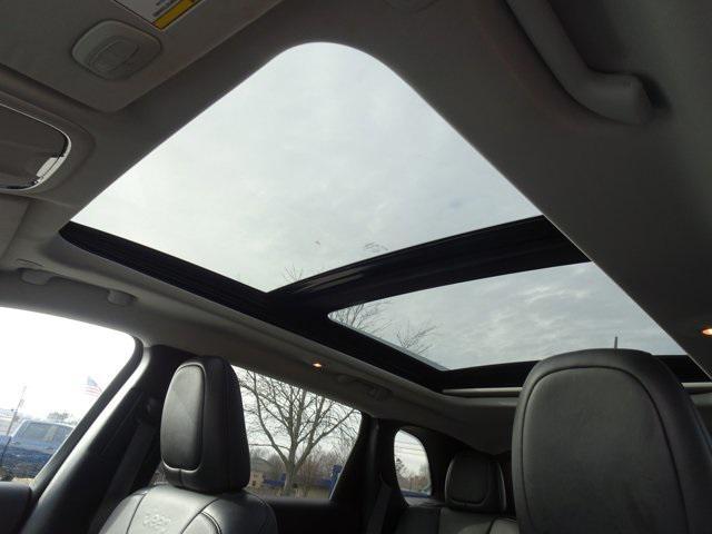 used 2021 Jeep Cherokee car, priced at $17,072