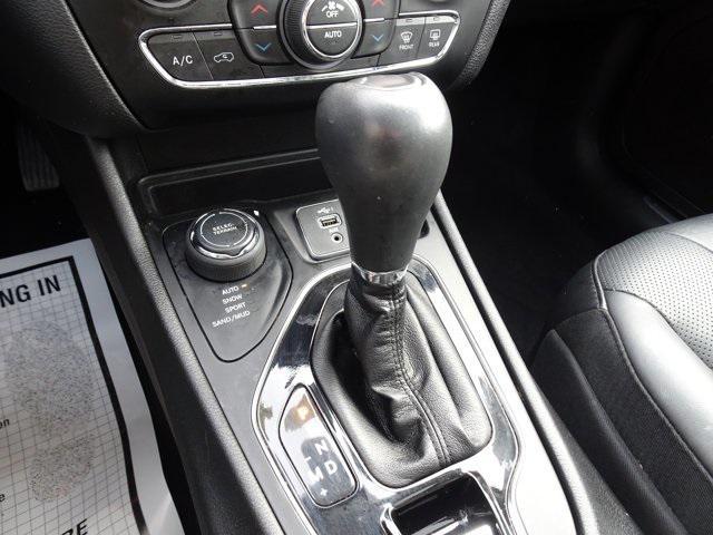 used 2021 Jeep Cherokee car, priced at $17,072