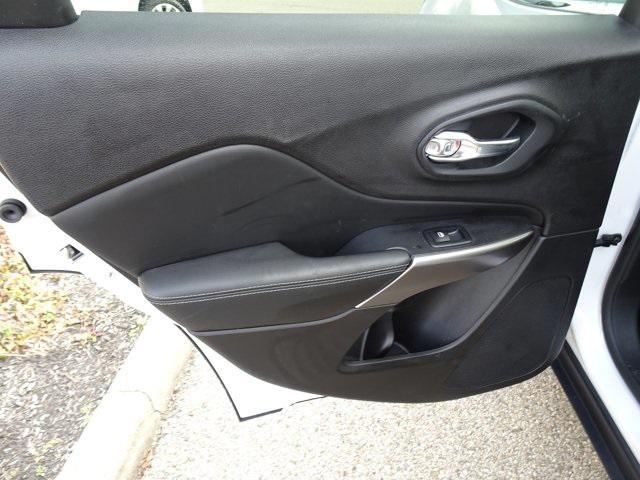 used 2021 Jeep Cherokee car, priced at $17,072