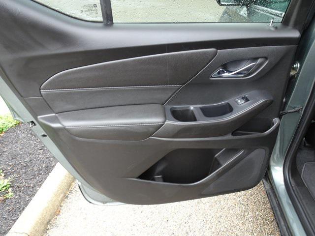 used 2022 Chevrolet Traverse car, priced at $31,175