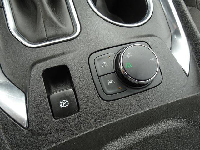 used 2022 Chevrolet Traverse car, priced at $31,175