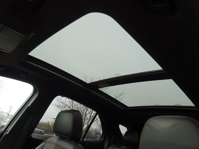 used 2022 Chevrolet Equinox car, priced at $23,888