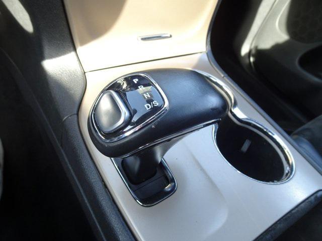 used 2015 Jeep Grand Cherokee car, priced at $13,988