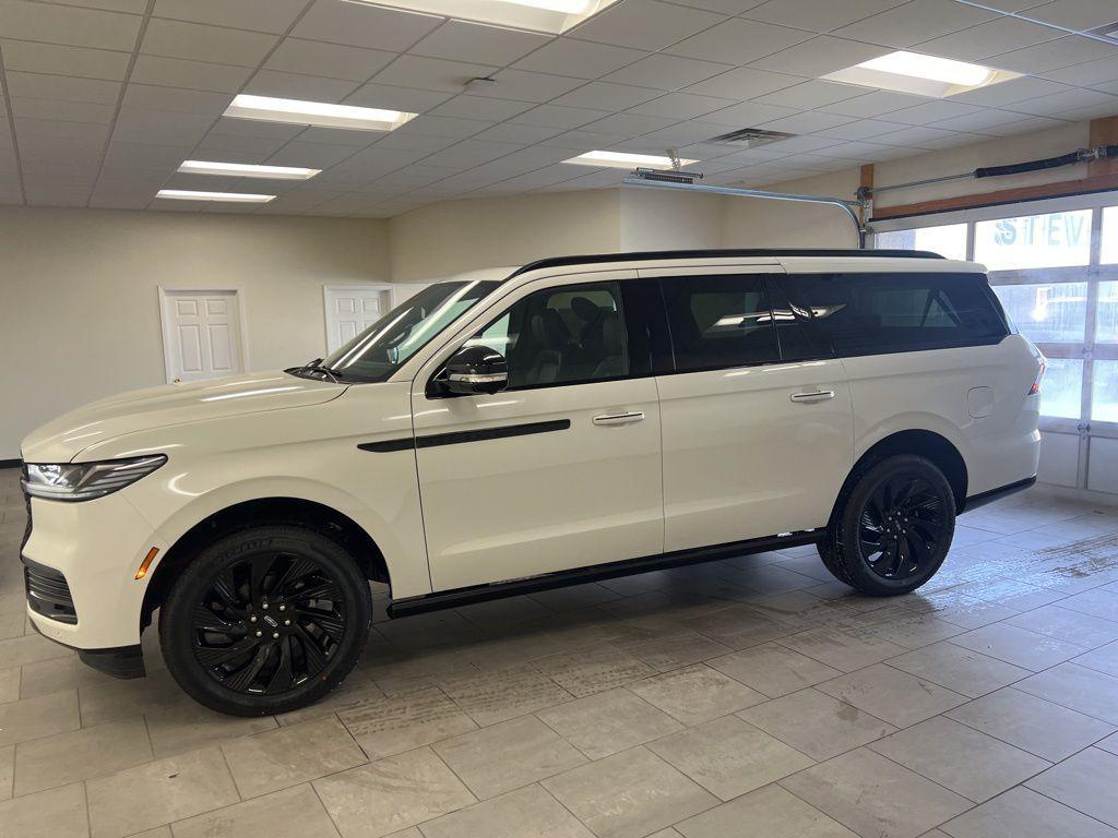 new 2026 Lincoln Navigator car, priced at $115,395