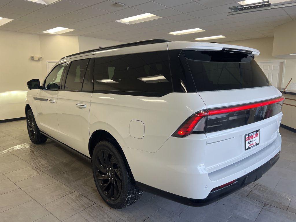 new 2026 Lincoln Navigator car, priced at $115,395