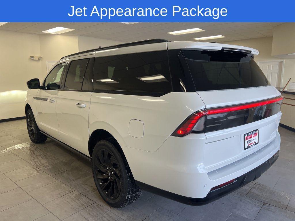 new 2026 Lincoln Navigator car, priced at $105,532