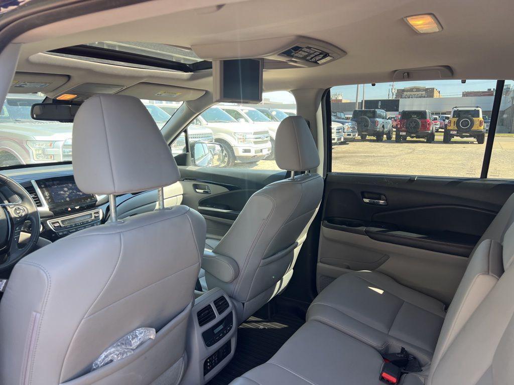 used 2016 Honda Pilot car, priced at $9,627