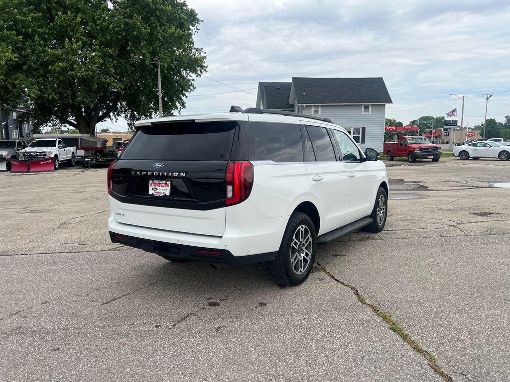 used 2025 Ford Expedition car, priced at $58,733