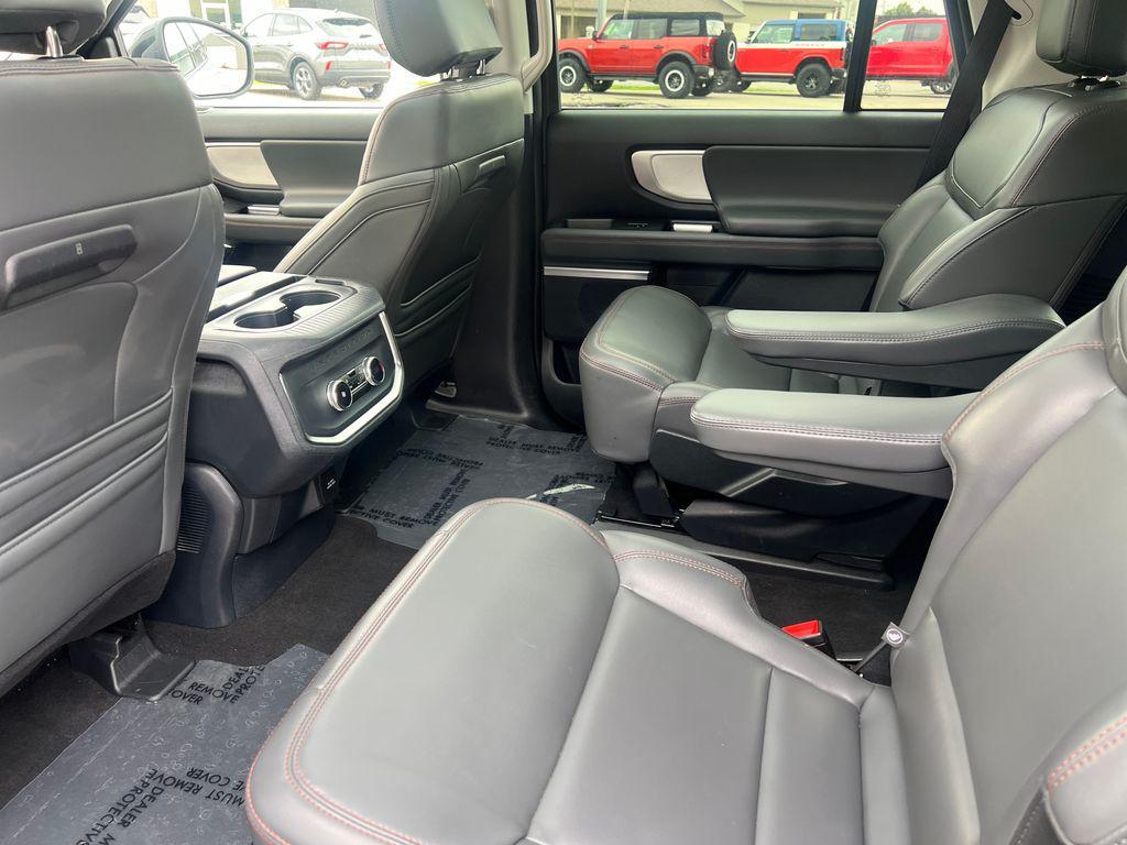 used 2025 Ford Expedition car, priced at $58,733