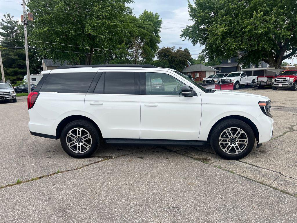 used 2025 Ford Expedition car, priced at $58,733