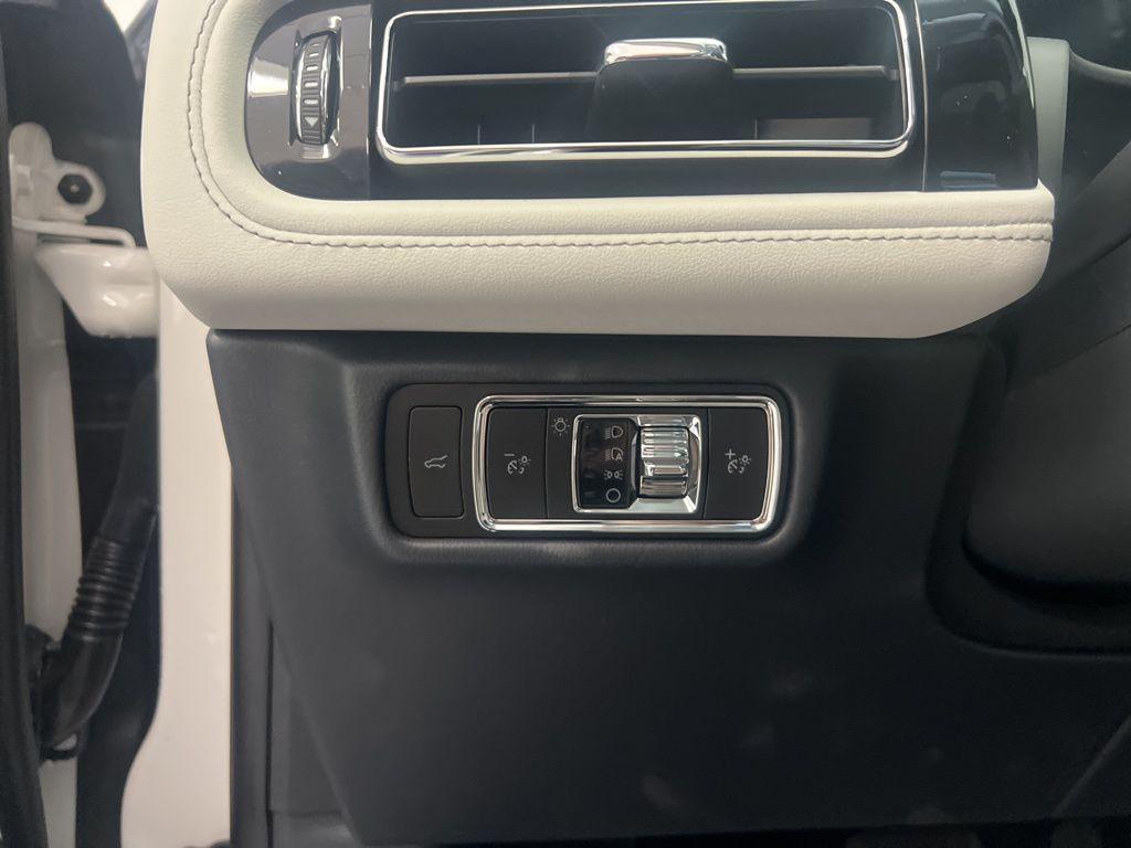 new 2026 Lincoln Aviator car, priced at $72,175