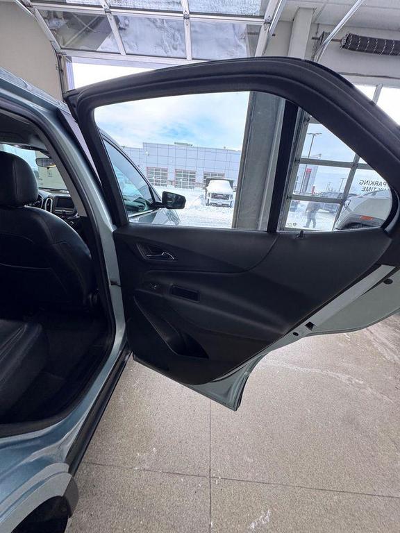 used 2022 Chevrolet Equinox car, priced at $19,499