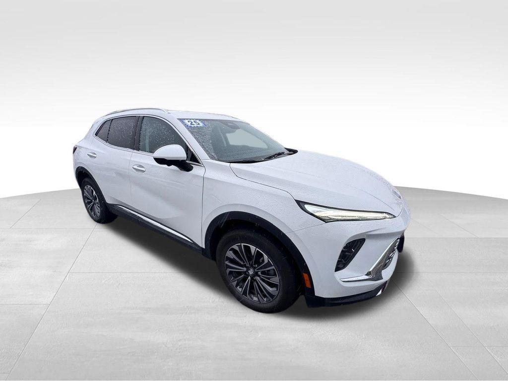 used 2025 Buick Envision car, priced at $28,216