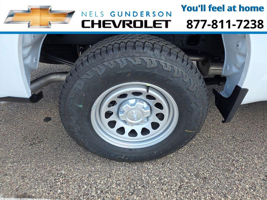 new 2026 Chevrolet Silverado 1500 car, priced at $39,900