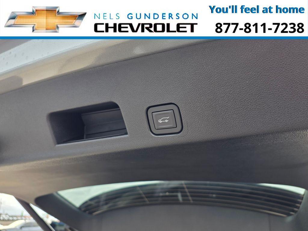 new 2026 Chevrolet Traverse car, priced at $59,900
