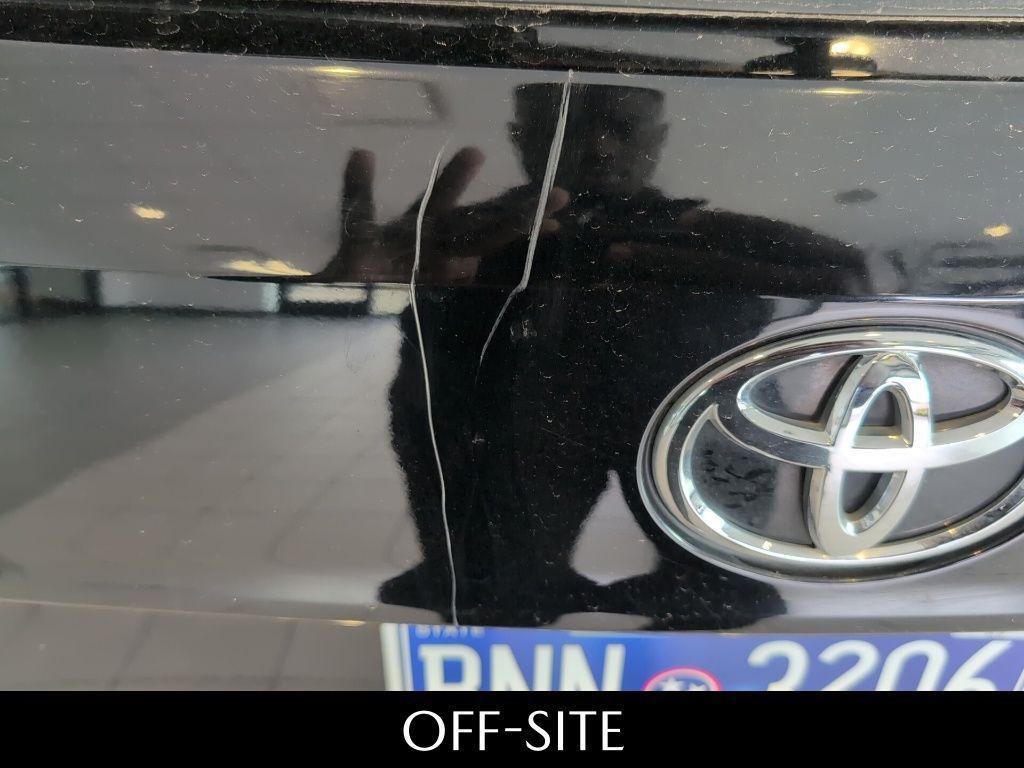 used 2021 Toyota Highlander car, priced at $34,990