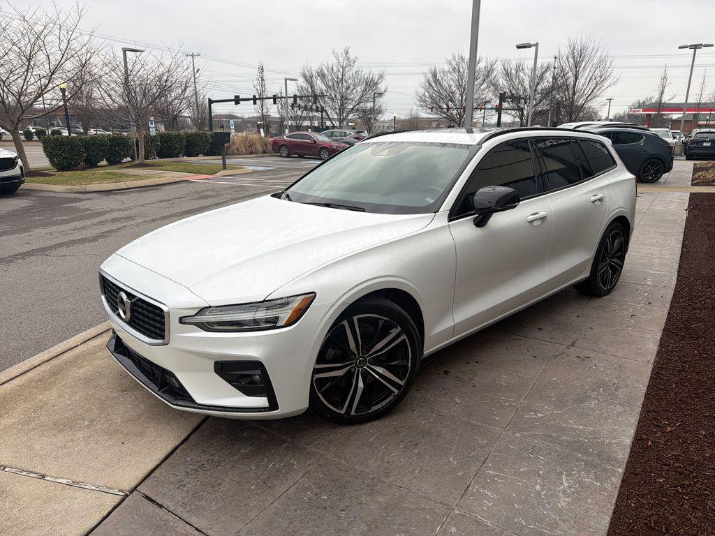 used 2020 Volvo V60 car, priced at $22,579