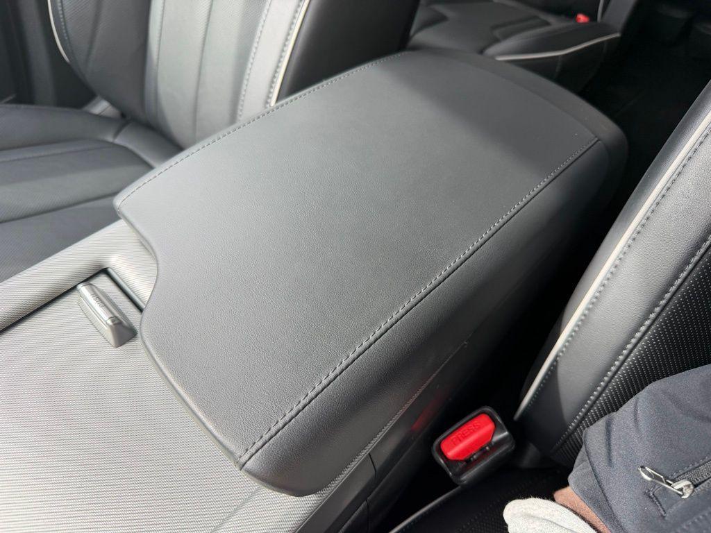 used 2025 Hyundai Palisade car, priced at $41,991