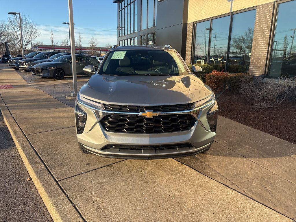 used 2024 Chevrolet Trax car, priced at $18,991