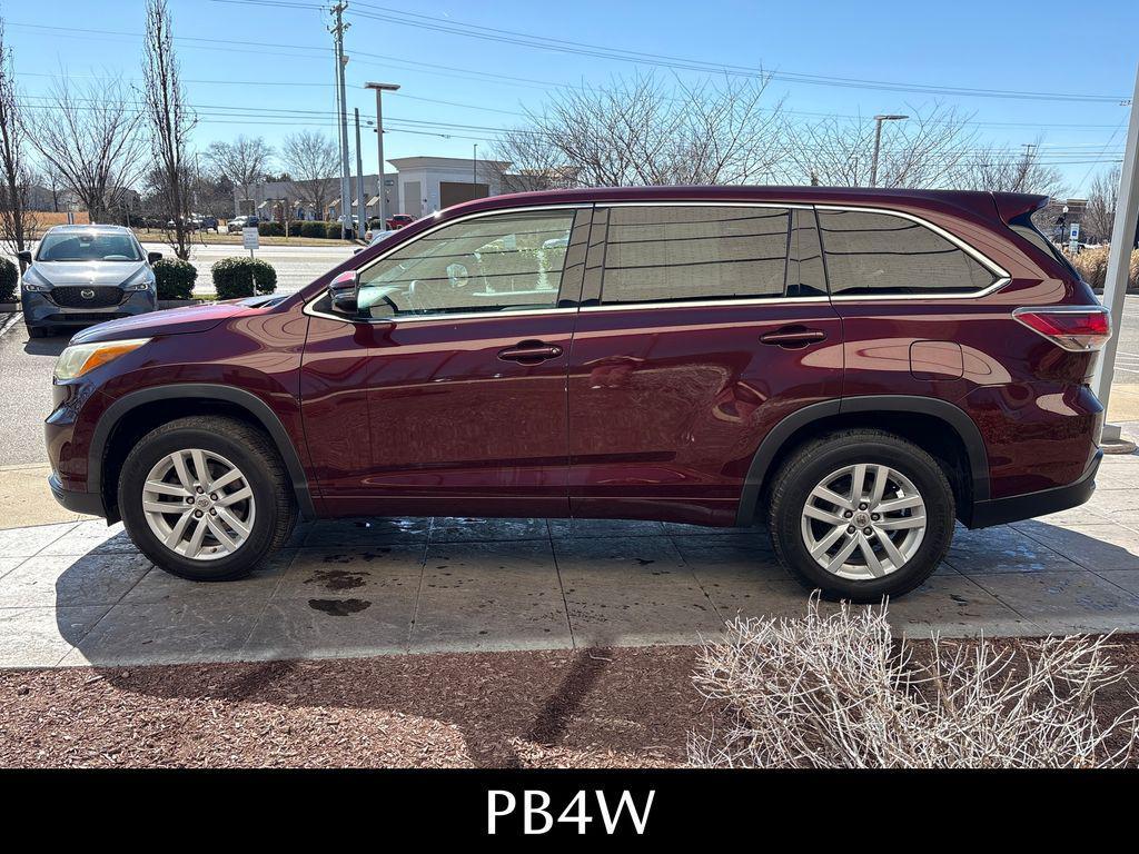 used 2015 Toyota Highlander car, priced at $9,999