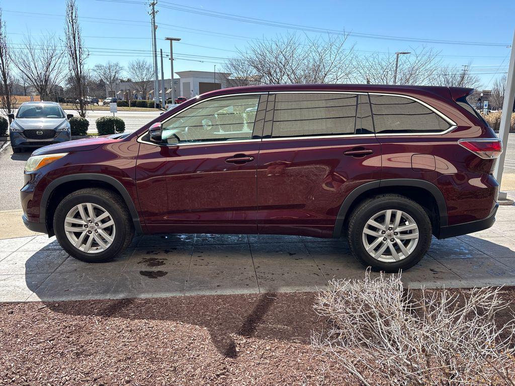 used 2015 Toyota Highlander car, priced at $10,990