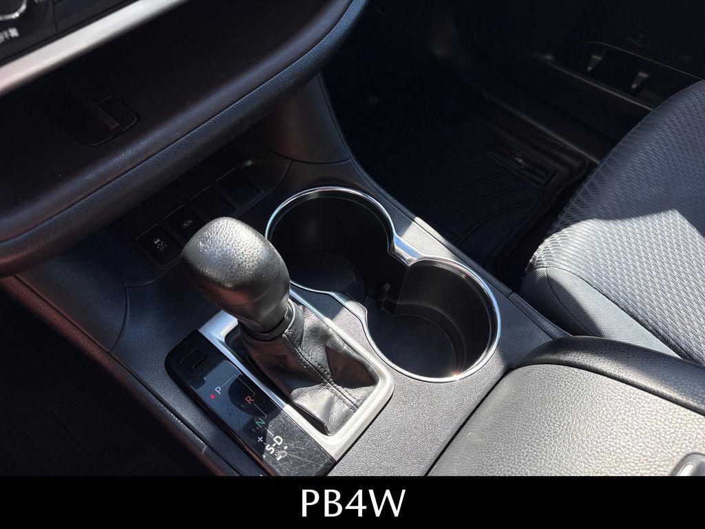 used 2015 Toyota Highlander car, priced at $9,999