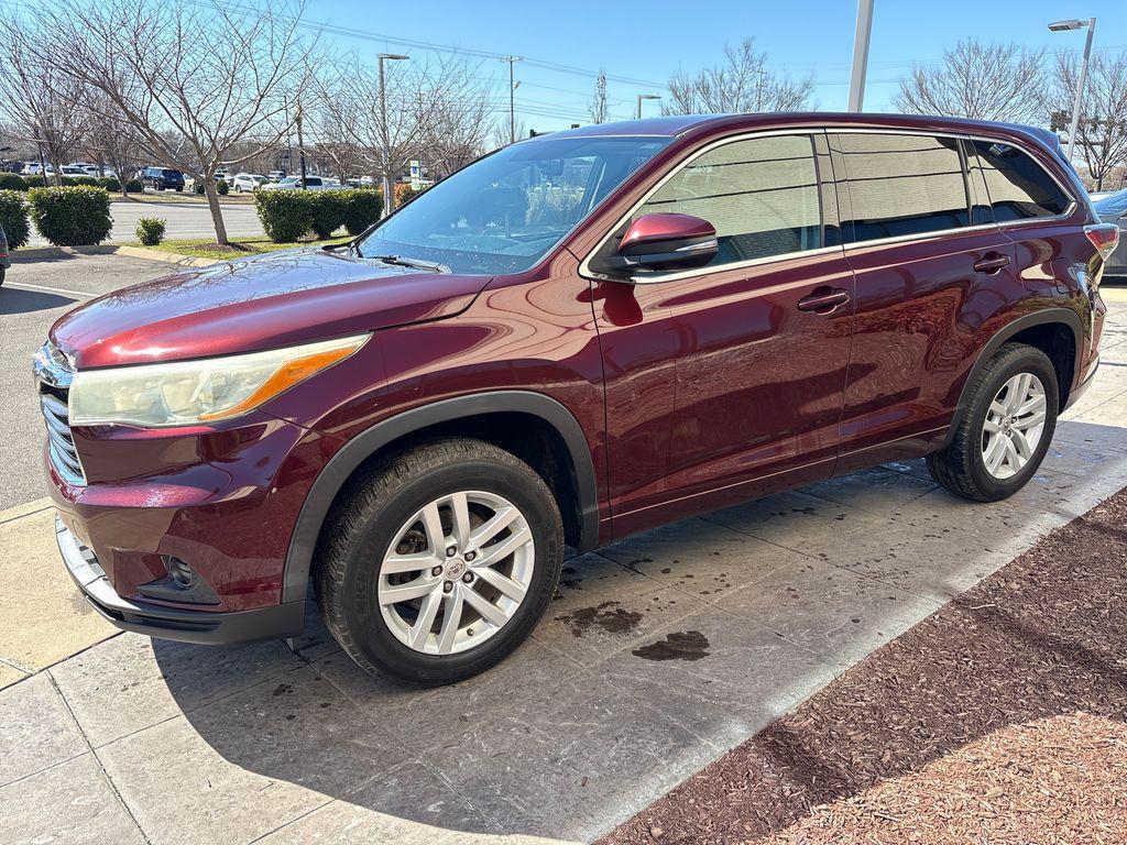 used 2015 Toyota Highlander car, priced at $10,990