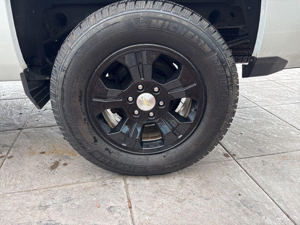 used 2018 Chevrolet Silverado 1500 car, priced at $21,990