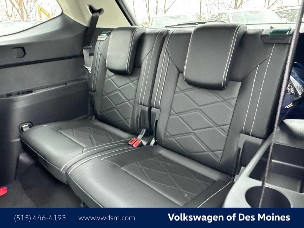 new 2026 Volkswagen Atlas car, priced at $47,576