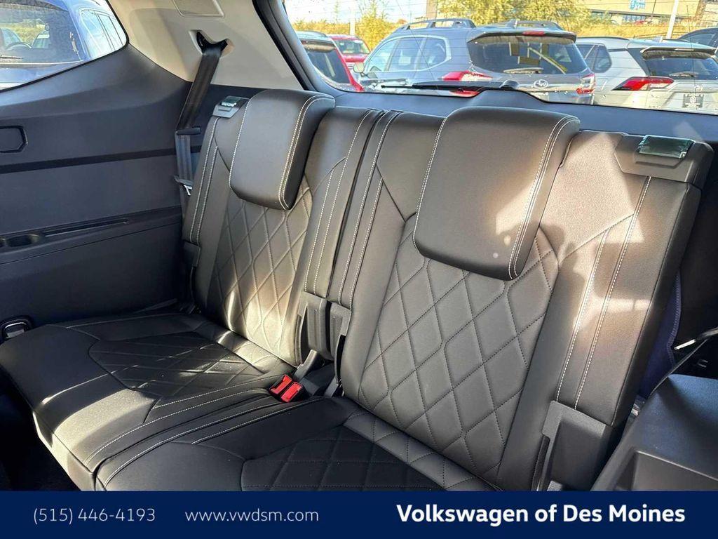 new 2026 Volkswagen Atlas car, priced at $53,981