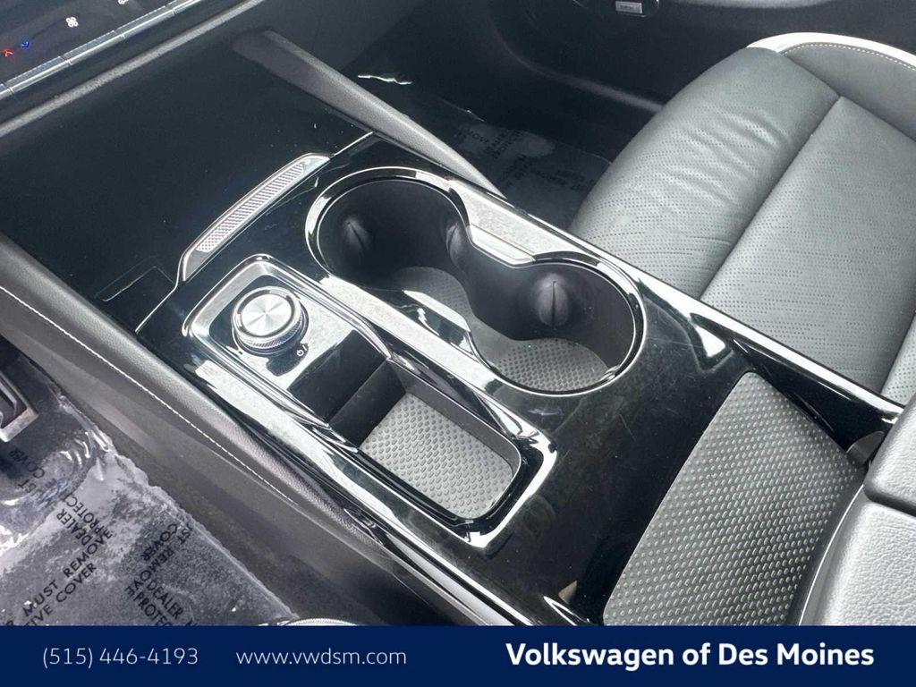 used 2024 Buick Envision car, priced at $27,995