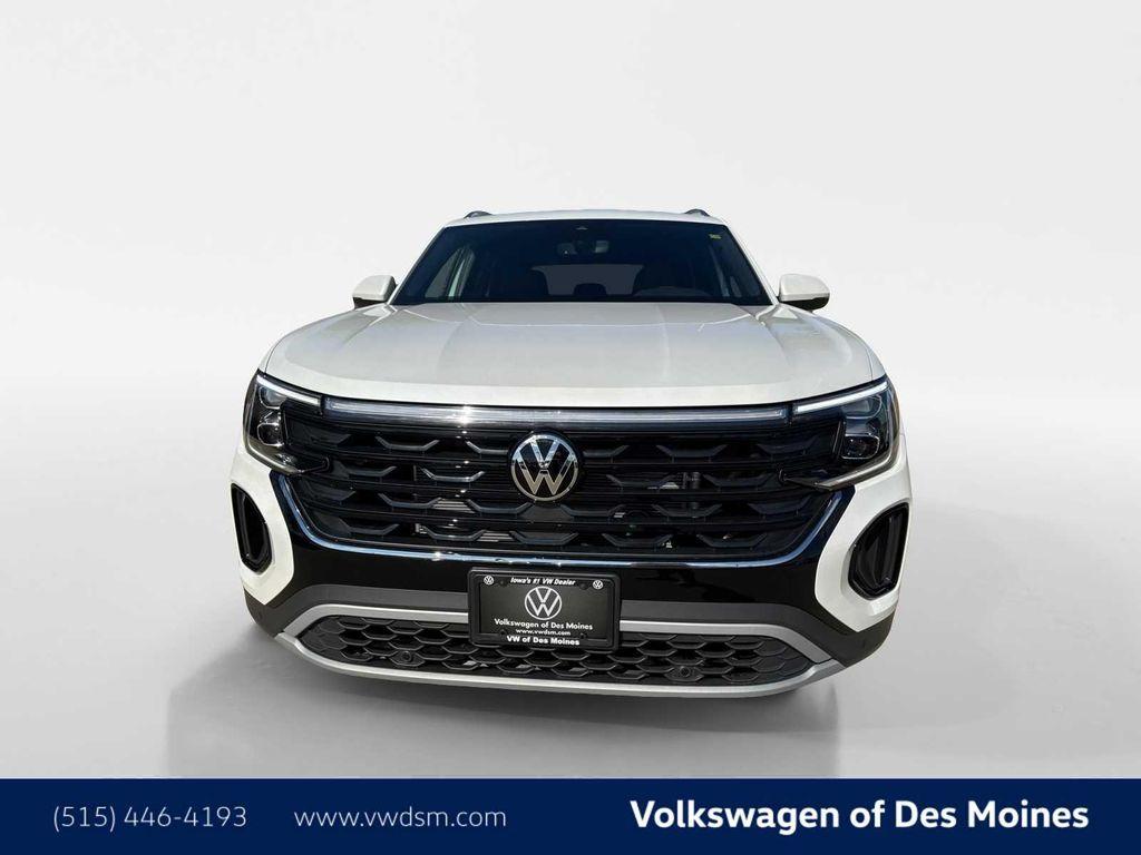new 2026 Volkswagen Atlas Cross Sport car, priced at $43,601