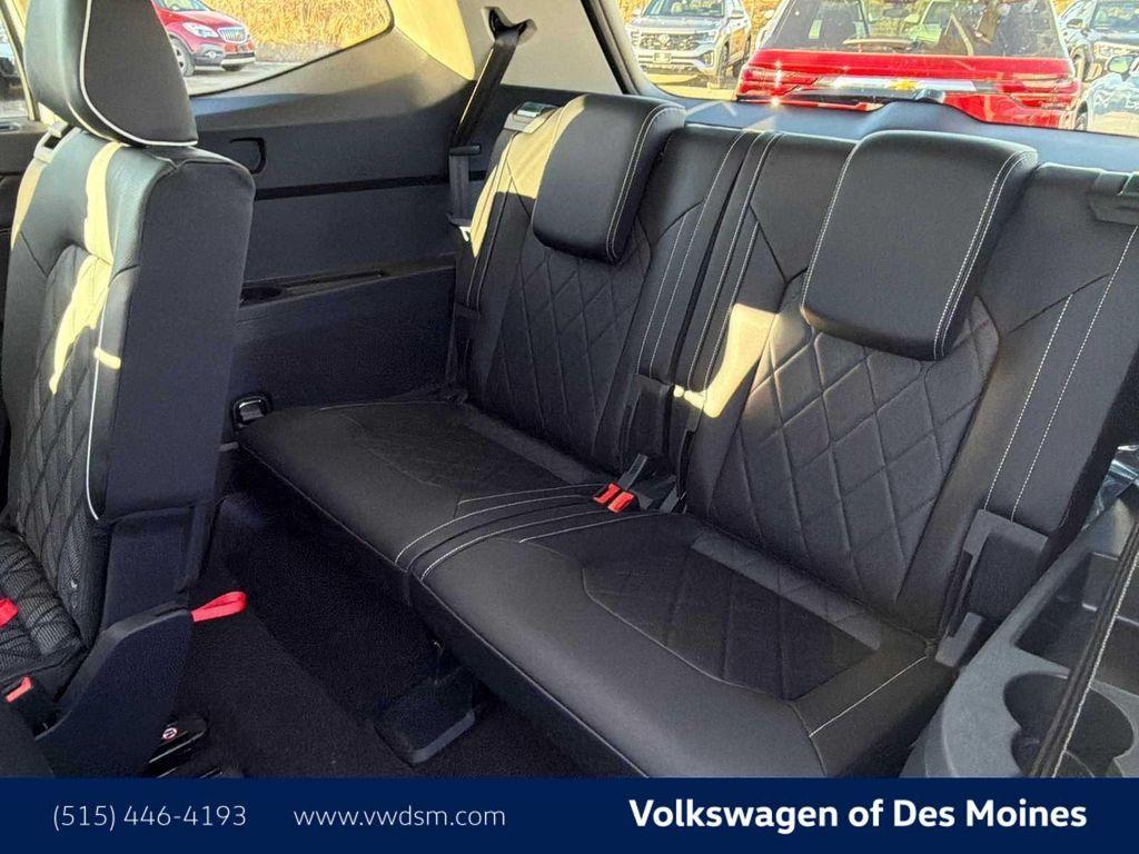 new 2026 Volkswagen Atlas car, priced at $53,741