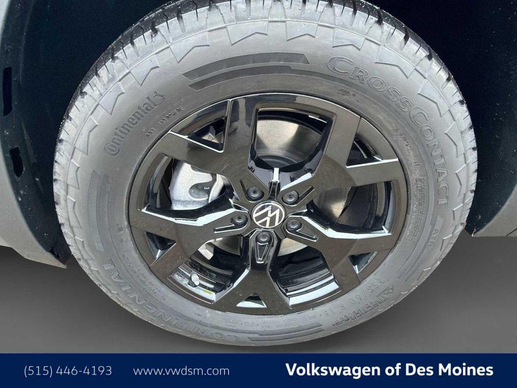 new 2026 Volkswagen Atlas car, priced at $47,761