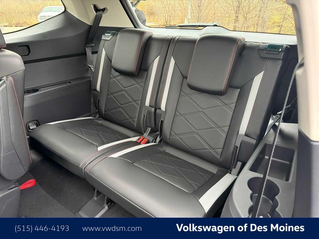 new 2026 Volkswagen Atlas car, priced at $47,761