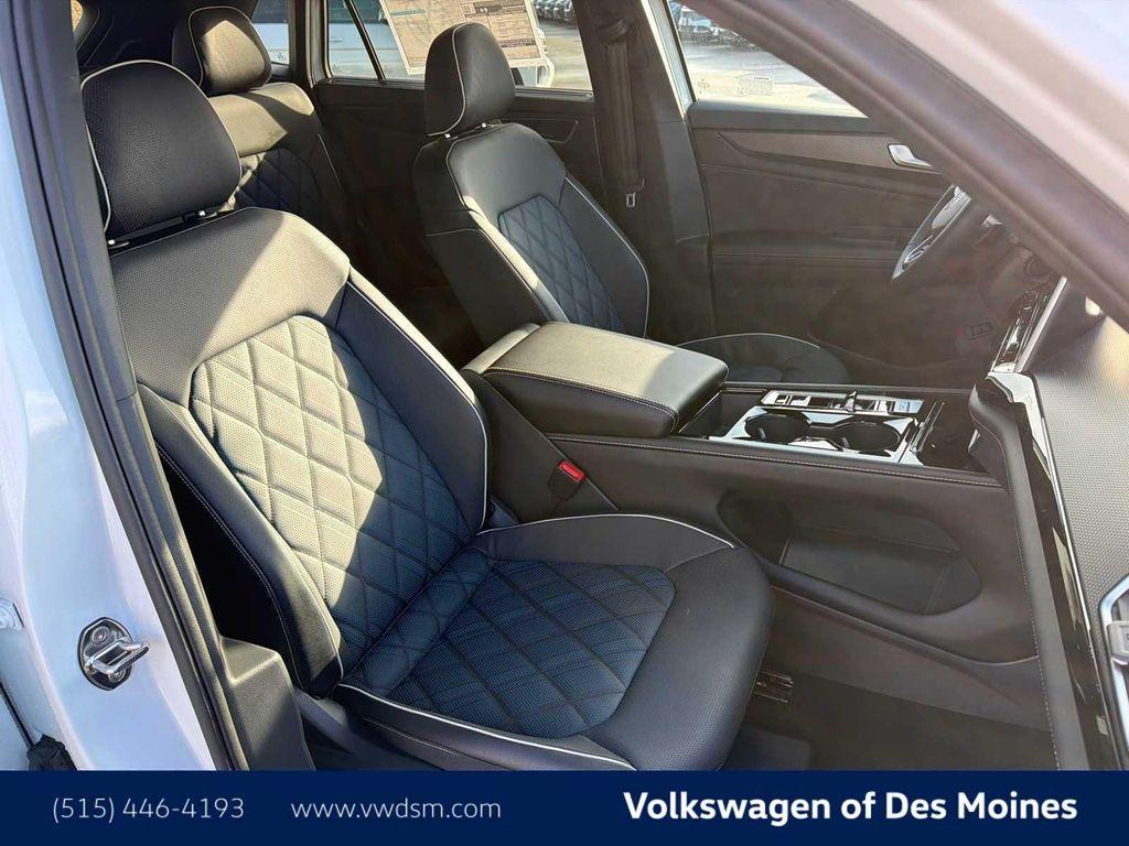 new 2026 Volkswagen Atlas Cross Sport car, priced at $53,293