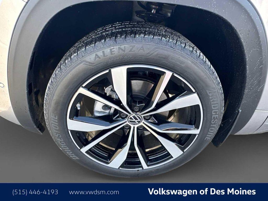 new 2026 Volkswagen Atlas Cross Sport car, priced at $53,081