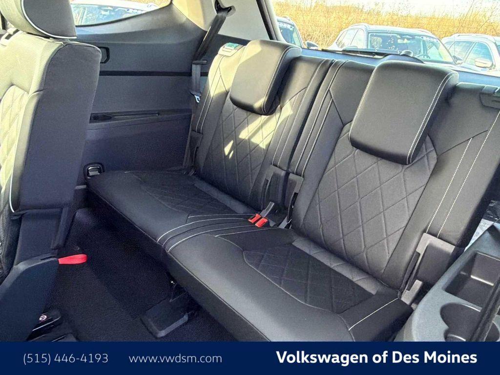 new 2026 Volkswagen Atlas car, priced at $53,741