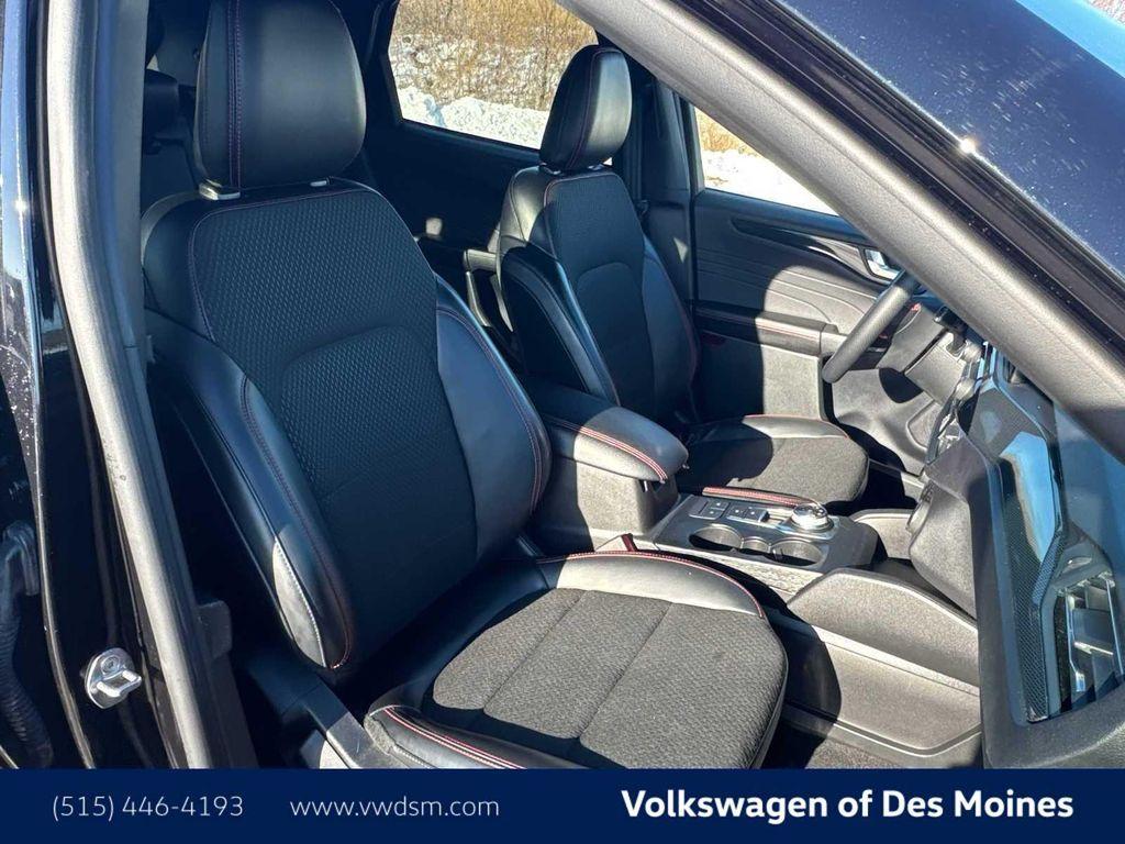 used 2025 Ford Escape car, priced at $26,998