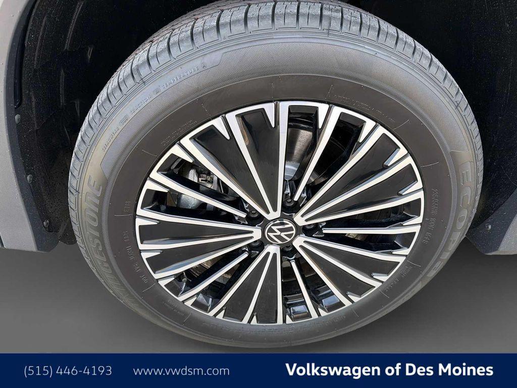 new 2026 Volkswagen Tiguan car, priced at $33,181
