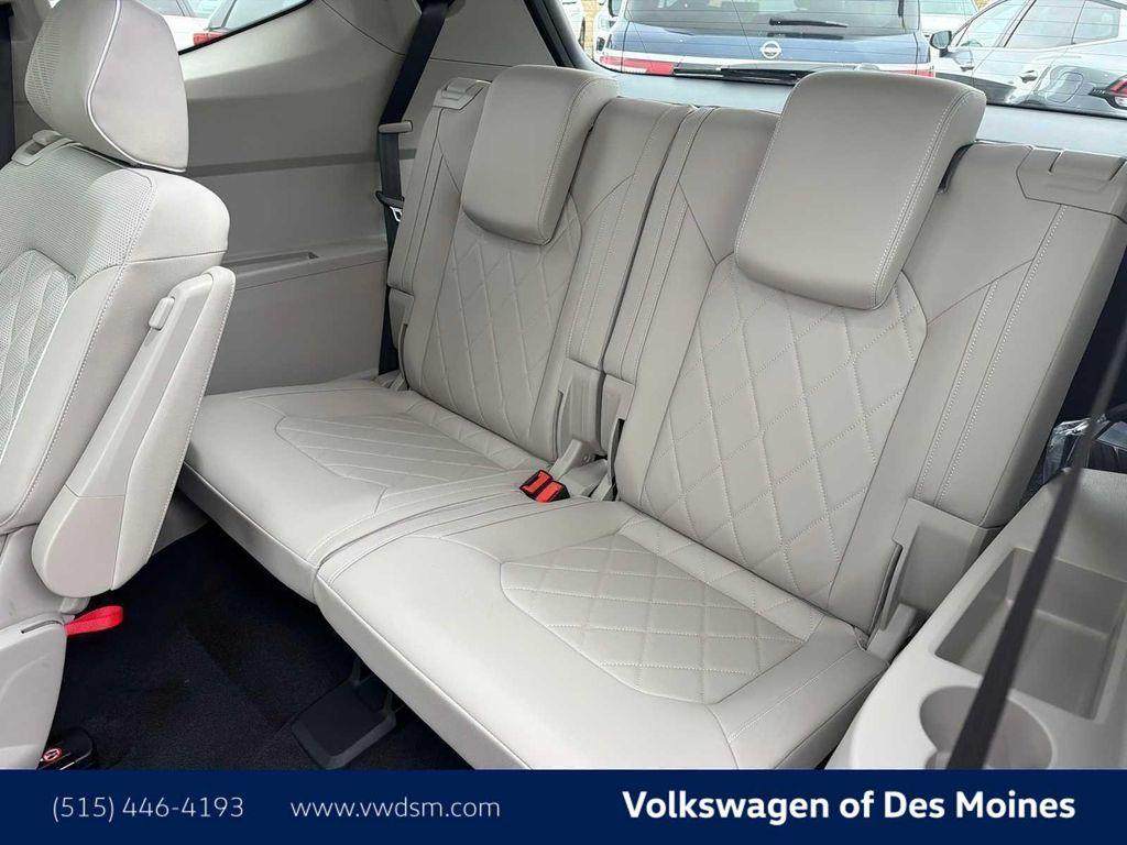 new 2026 Volkswagen Atlas car, priced at $53,981