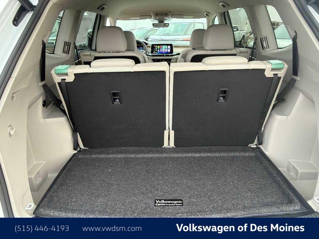 new 2026 Volkswagen Atlas car, priced at $45,611