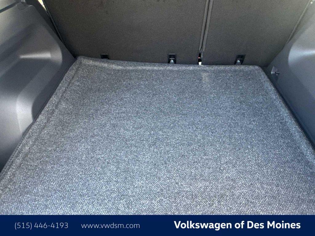 new 2026 Volkswagen Atlas Cross Sport car, priced at $39,451