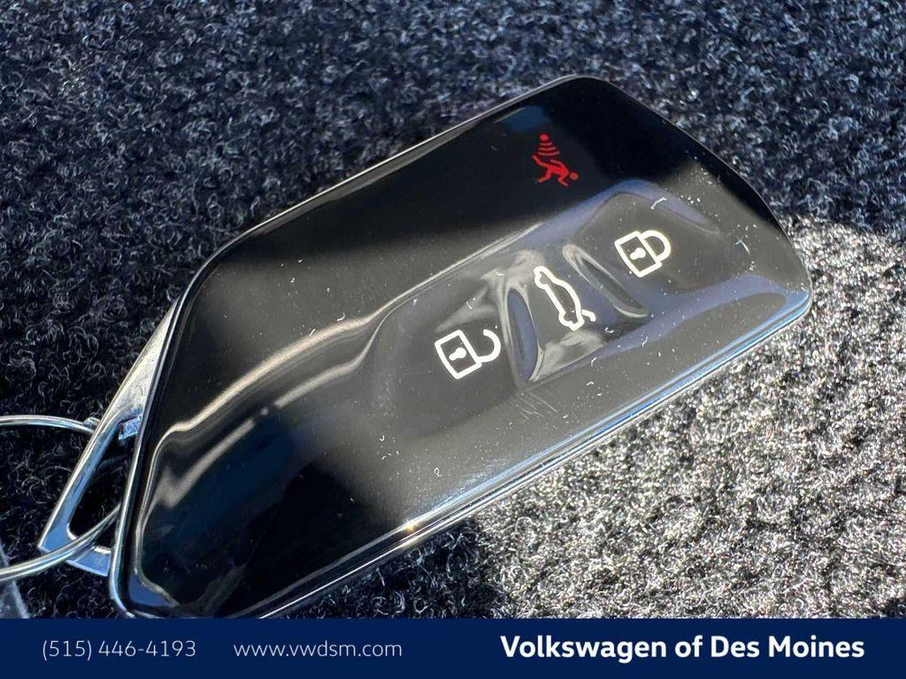 new 2026 Volkswagen Tiguan car, priced at $32,881