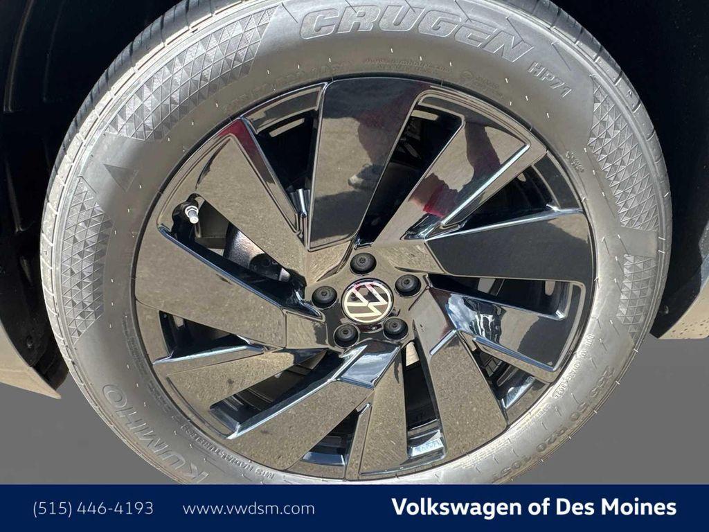 new 2026 Volkswagen Atlas Cross Sport car, priced at $45,639