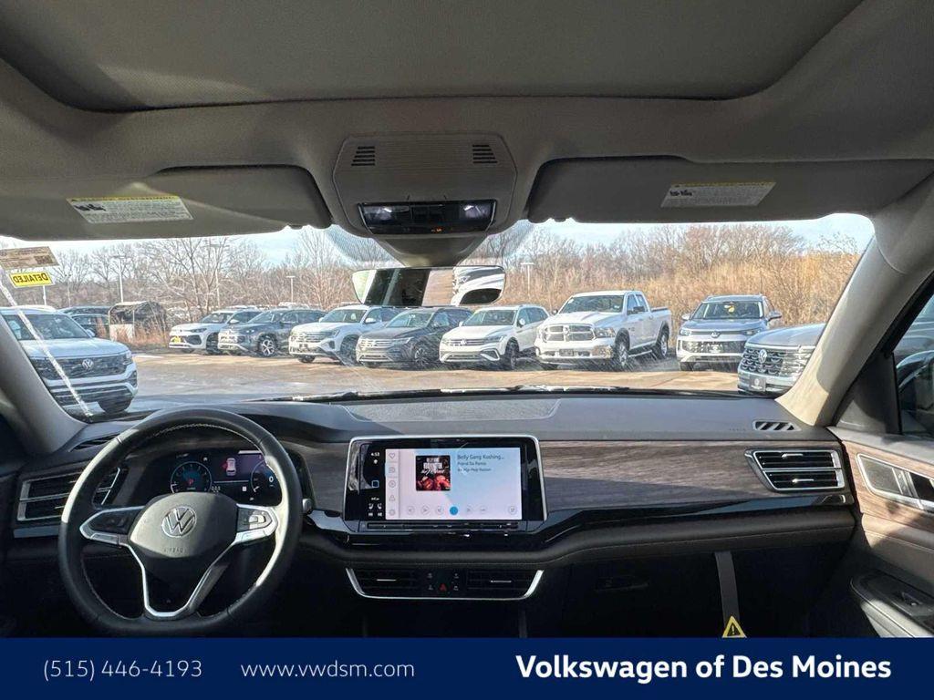 new 2026 Volkswagen Atlas car, priced at $48,276