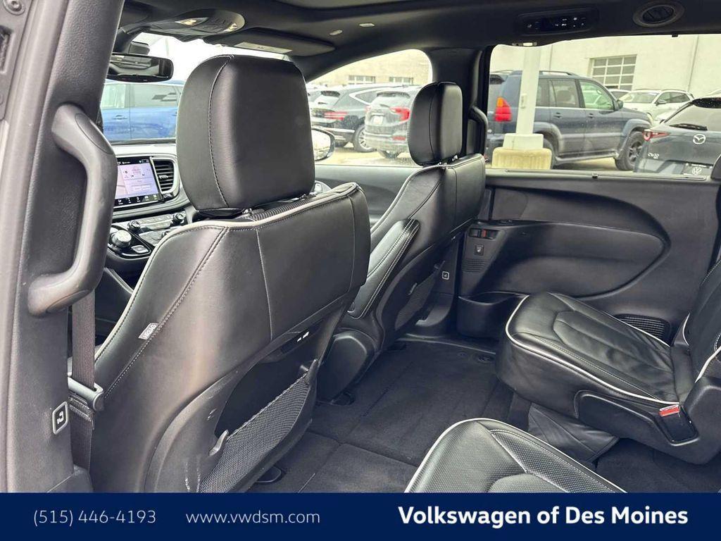 used 2025 Chrysler Pacifica car, priced at $36,995